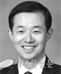 서 경 철 목사 (서울홍성교회 담임)<br>
