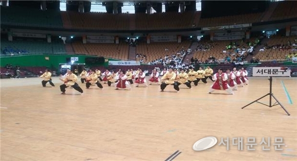 동호인부분 1위를 차지한 국학기공 발표 모습