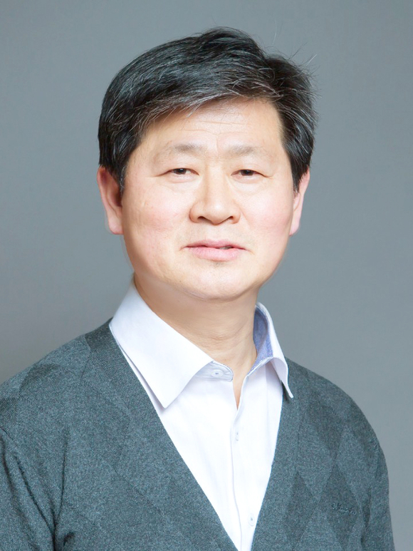 조 충 길<br>
본지발행인