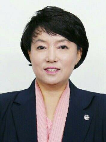 김 미 자 교수<br>
디지털서울문화예술대학교 <br>
대외협력처장<br>
호텔조리외식경영학과 학과장<br>
