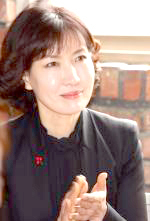 길 영 신 문학박사 본지 논설위원